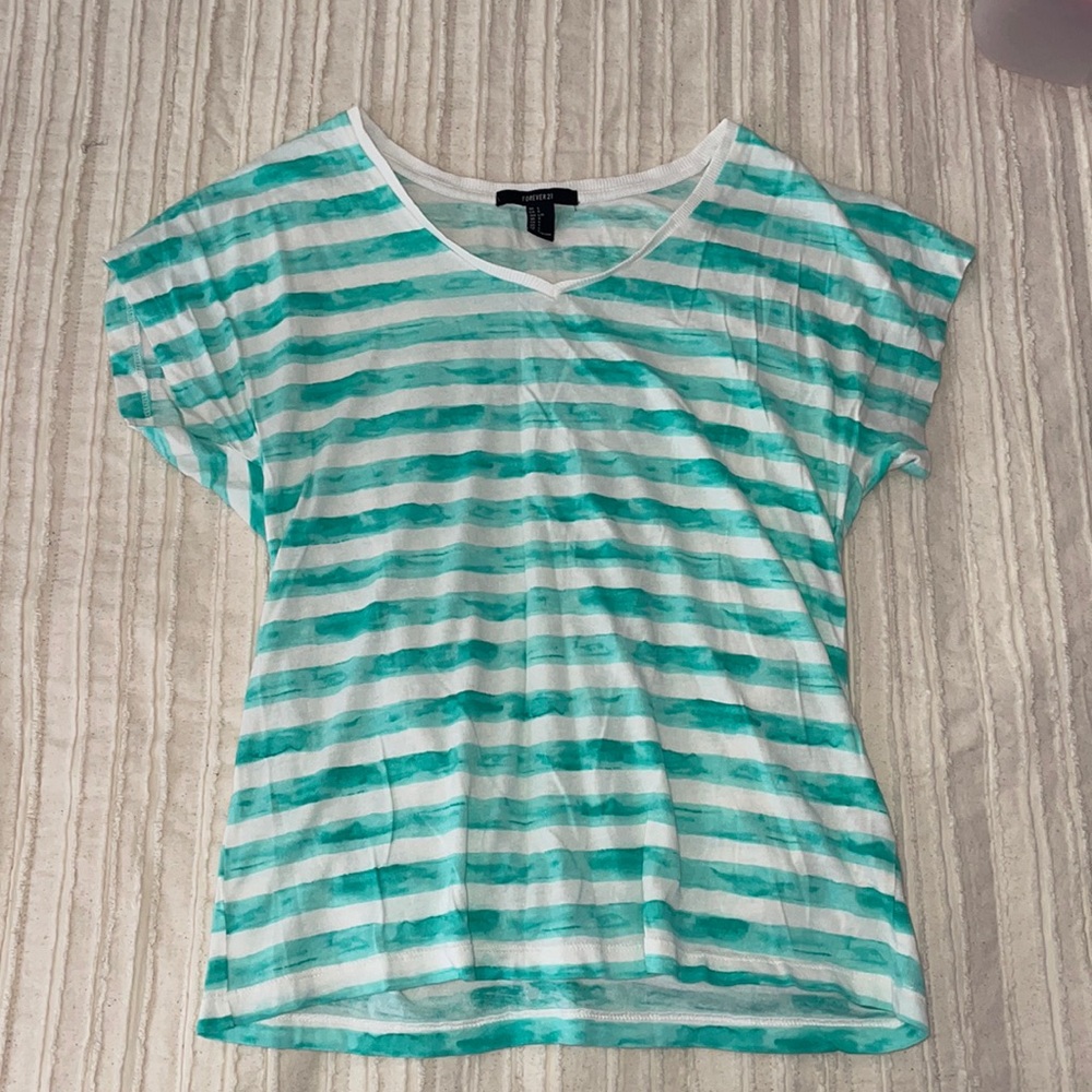 V neck striped top